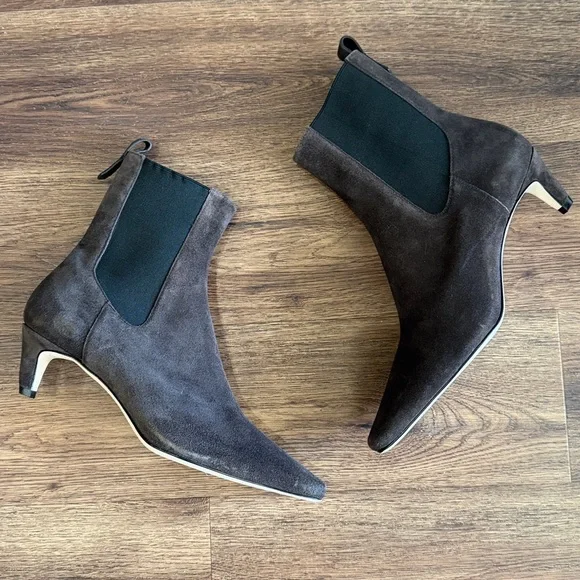 New Reformation Roberta Kitten Heel Chelsea Boots